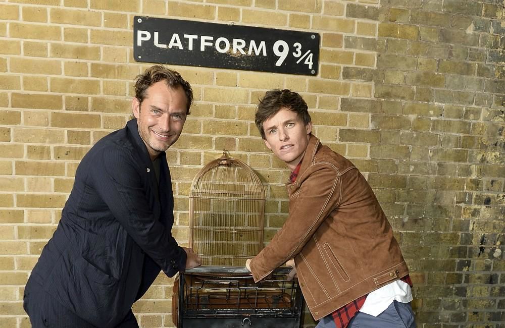 Wizarding World: Jude Law e Eddie Redmayne sorprendono i fan alla stazione di King’s Cross