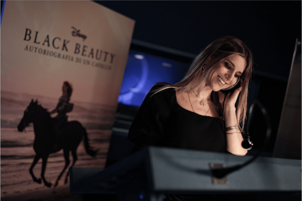 Disney+: Nicoletta Romanoff voce narrante di Black Beauty nella versione italiana